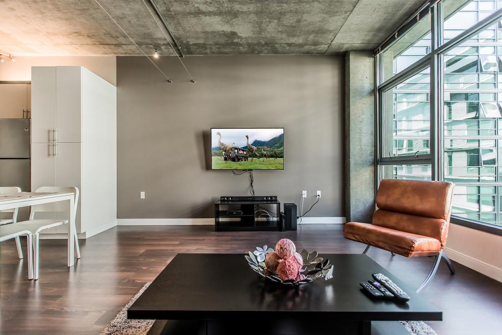 Met Lofts Suites Downtown La Лос-Анджелес Екстер'єр фото